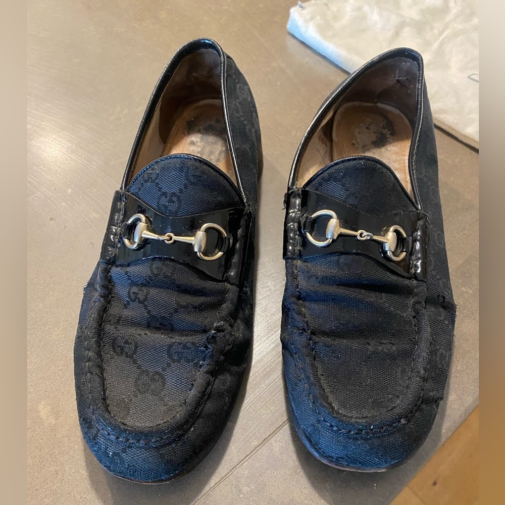 🖤 Vintage GUCCI Black GG Monogram Horsebit Loafers w/Gold Hardware